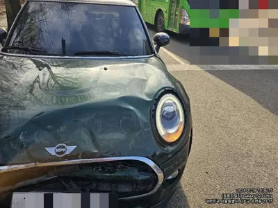 2017 MINI Cooper VIN: