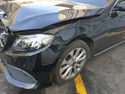 2019 Mercedes-Benz E 300 WDDZF4KB7KA677688 VIN:WDDZF4KB7KA677688