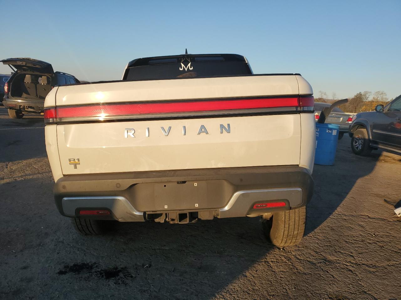 2023 RIVIAN R1T ADVENTURE VIN:7FCTGAAAXPN018017