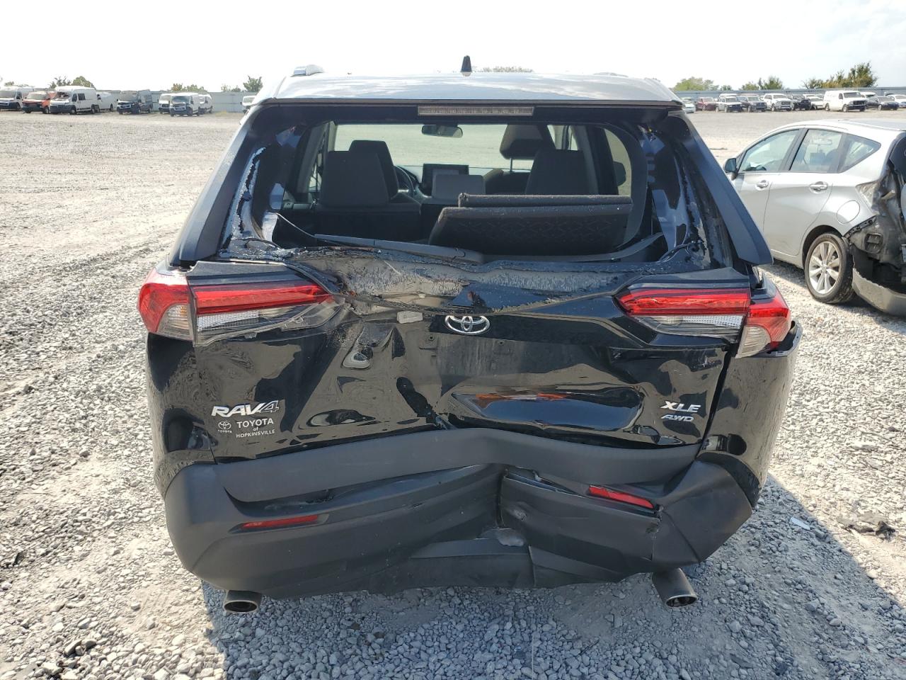 2022 TOYOTA RAV4 XLE VIN:2T3P1RFV8NC305608