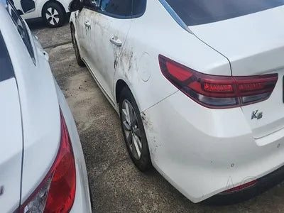 2016 Kia K5 KNAGU416BGA019903 VIN:KNAGU416BGA019903
