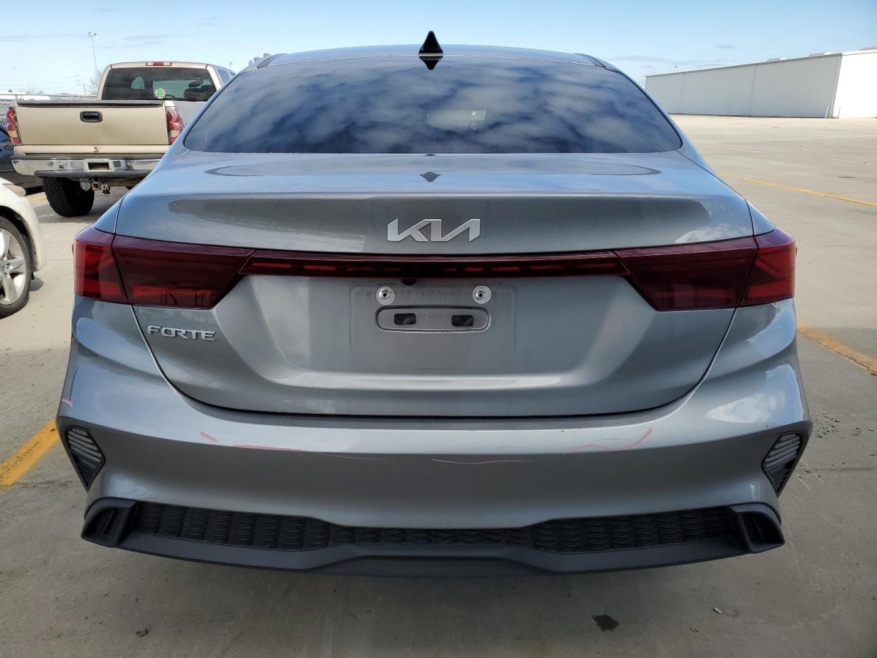 2022 KIA FORTE FE VIN:3KPF24AD7NE492425