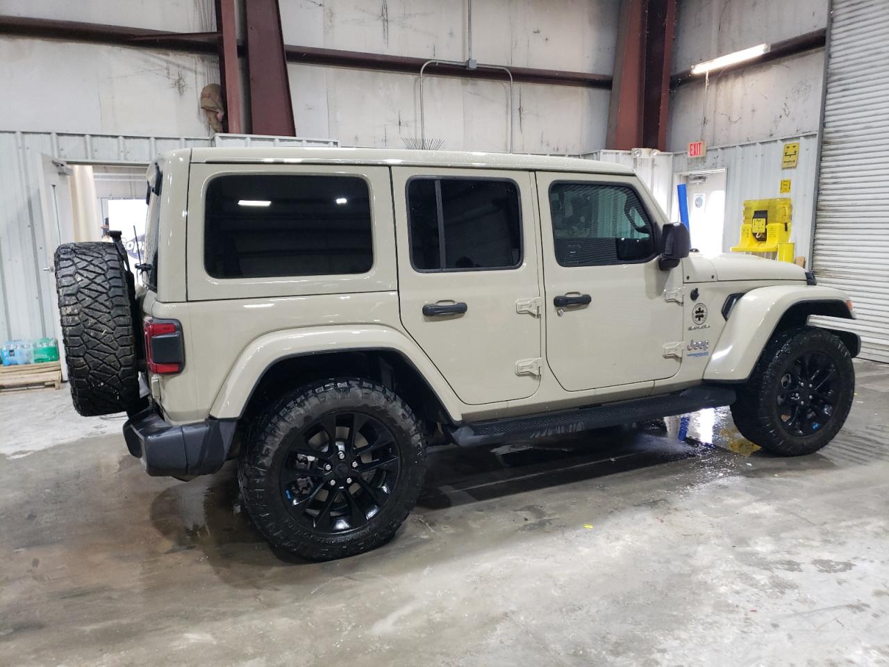 2022 JEEP WRANGLER UNLIMITED SAHARA 4XE VIN:1C4JJXP69NW275892