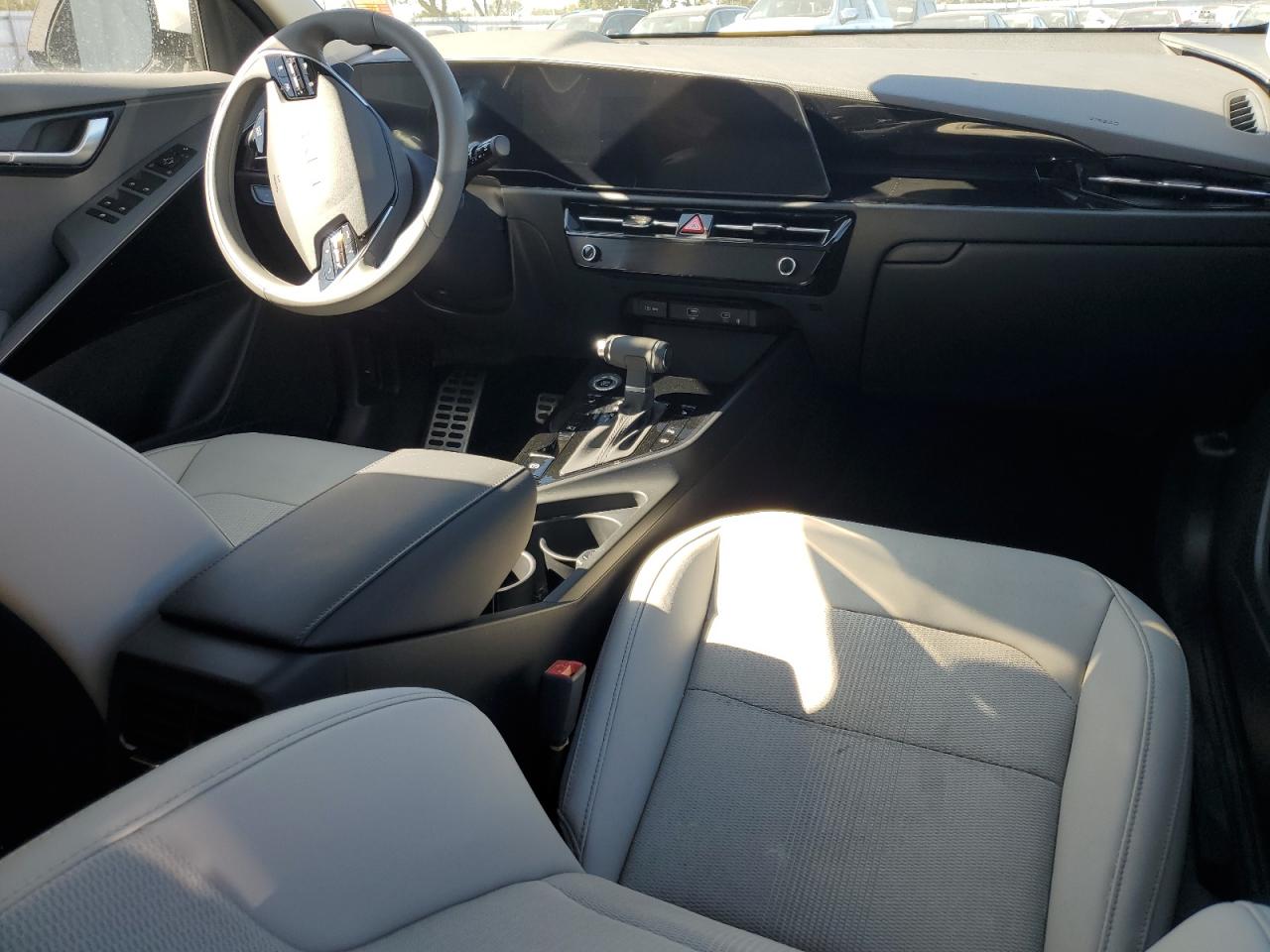 2024 KIA NIRO EX VIN:KNDCR3LE8R5159750