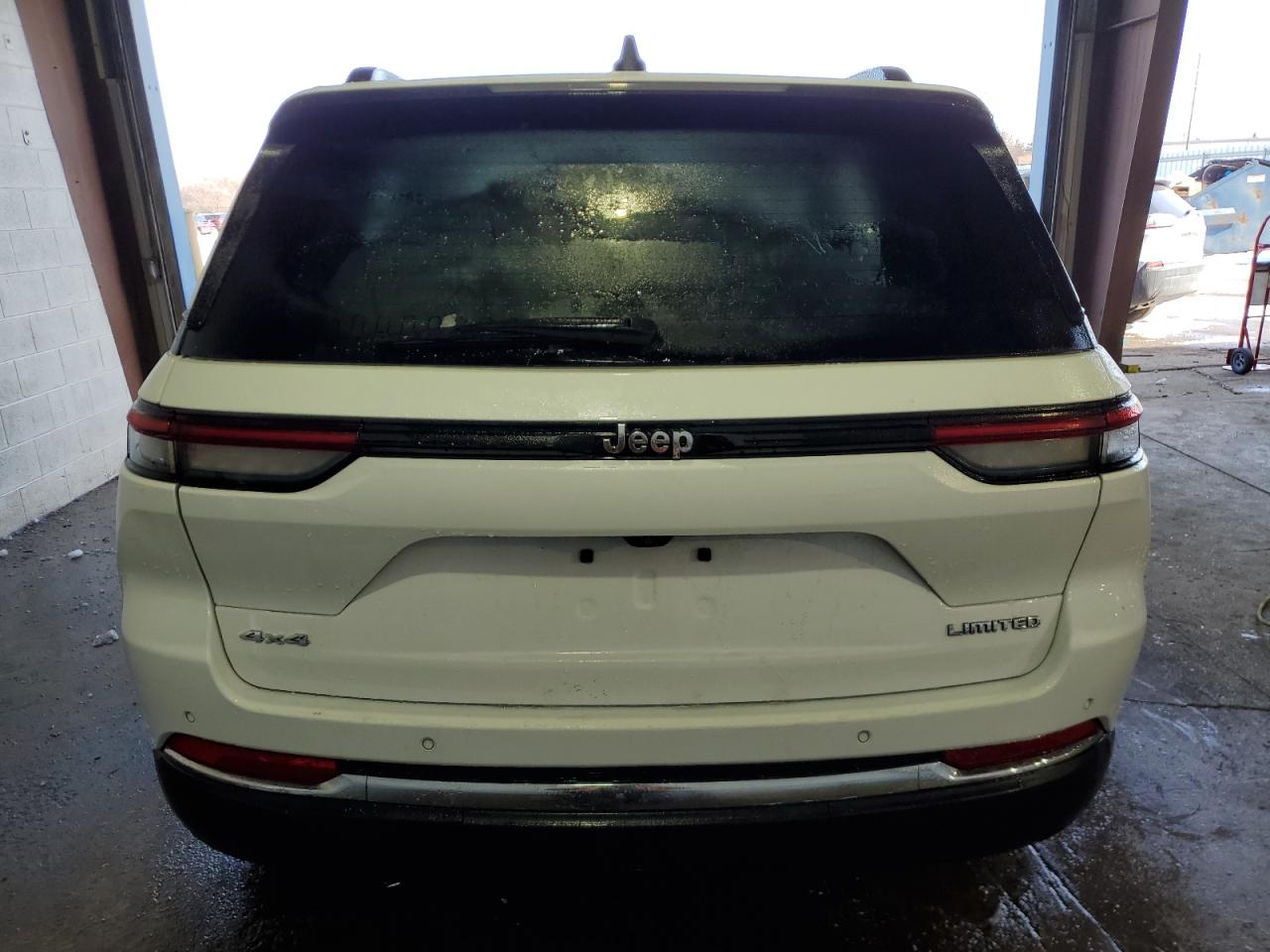 2023 JEEP GRAND CHEROKEE LIMITED VIN:1C4RJHBG7PC525417