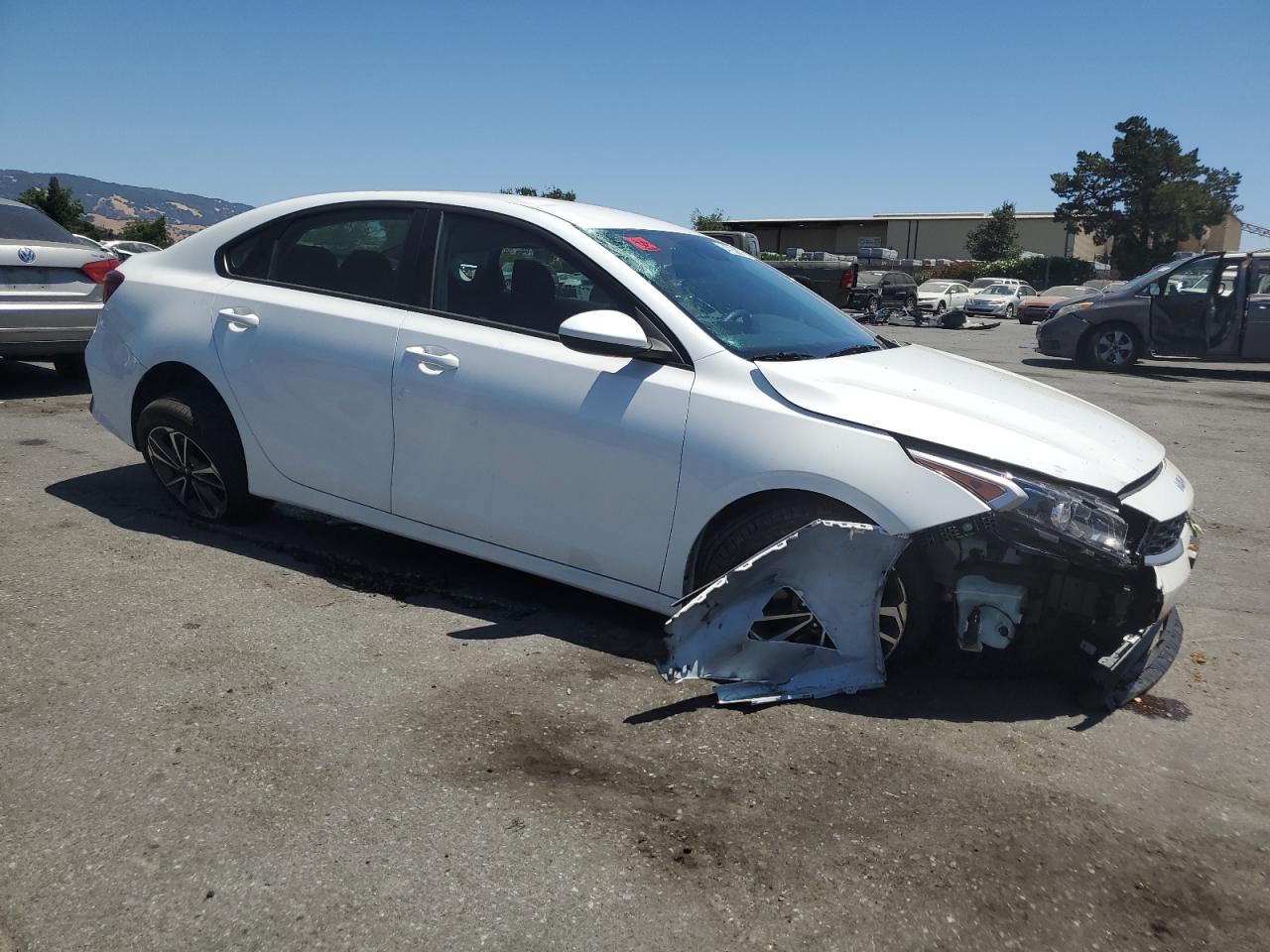 2024 KIA FORTE LX VIN:3KPF24AD9RE763975