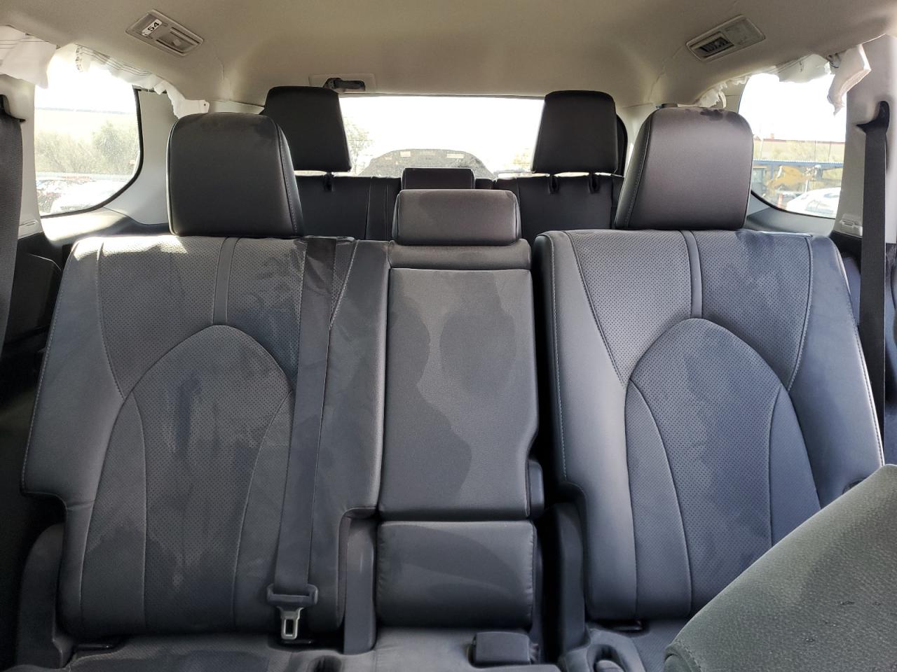 2024 TOYOTA GRAND HIGHLANDER XLE VIN:5TDAAAB53RS036064