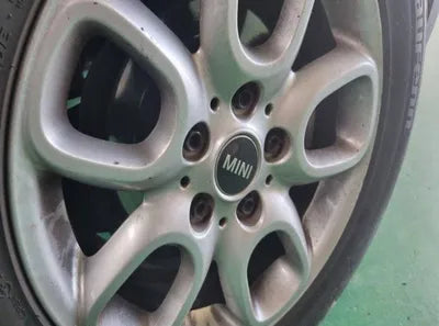 2016 MINI Cooper VIN: