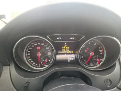 2018 Mercedes-Benz GLA 220 VIN: