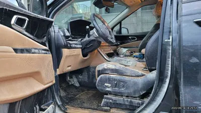 2021 Kia Carnival KNANC81BBMS044469 VIN:KNANC81BBMS044469