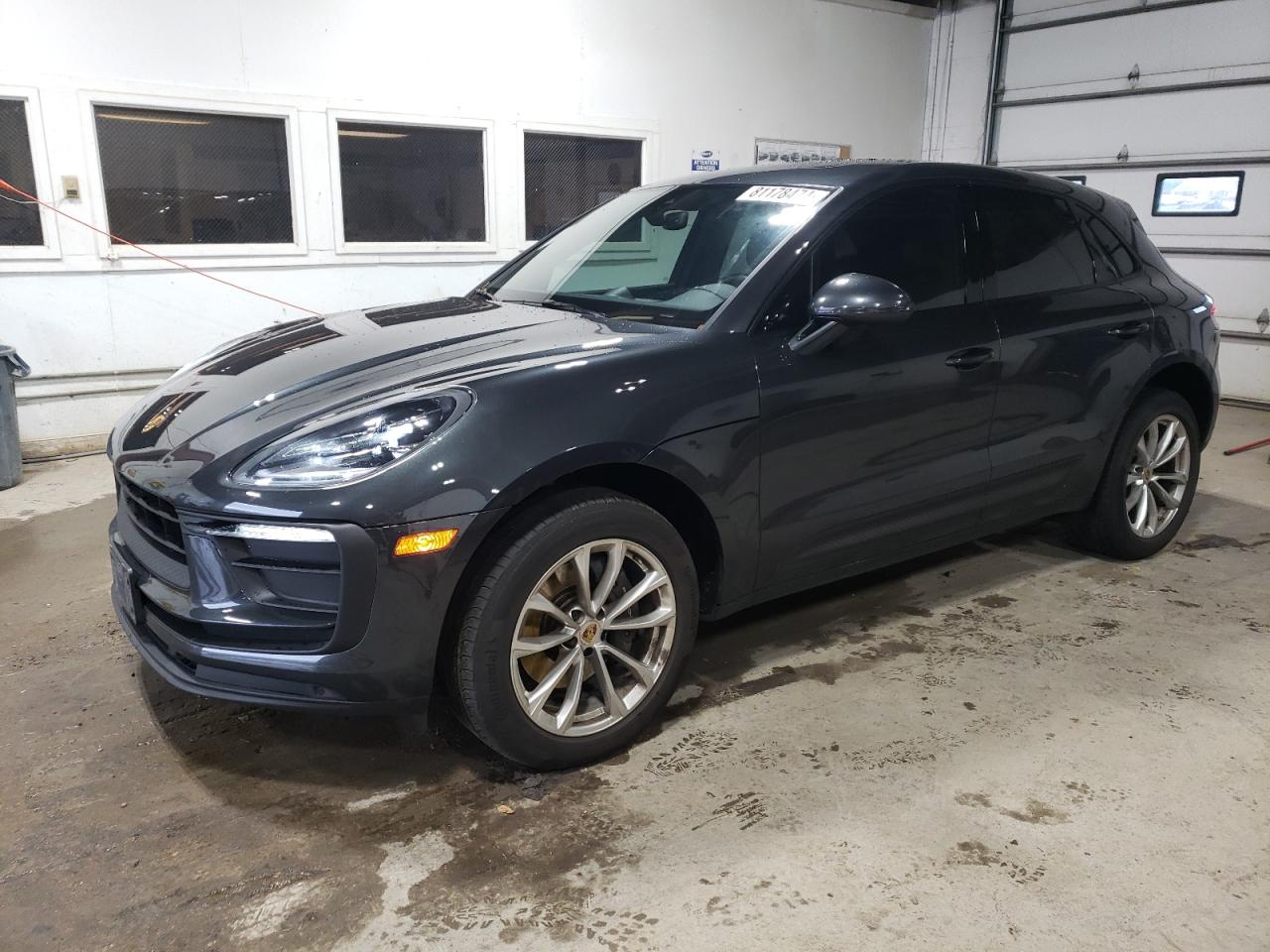 2022 PORSCHE MACAN  VIN:WP1AA2A57NLB10801