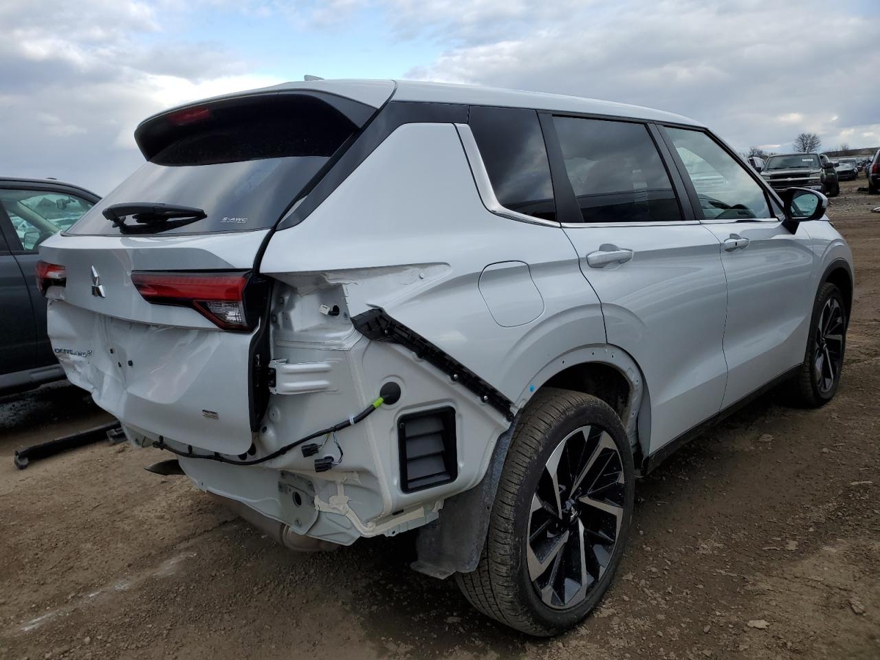 2023 MITSUBISHI OUTLANDER SE VIN:JA4J4UA87PZ057753