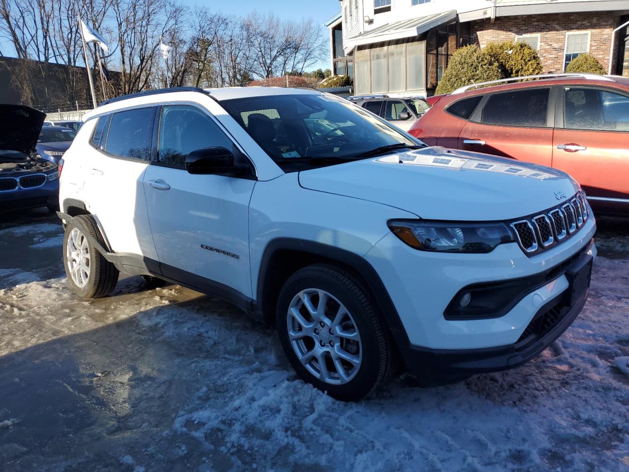 2023 JEEP COMPASS LATITUDE LUX VIN:3C4NJDFN8PT546622