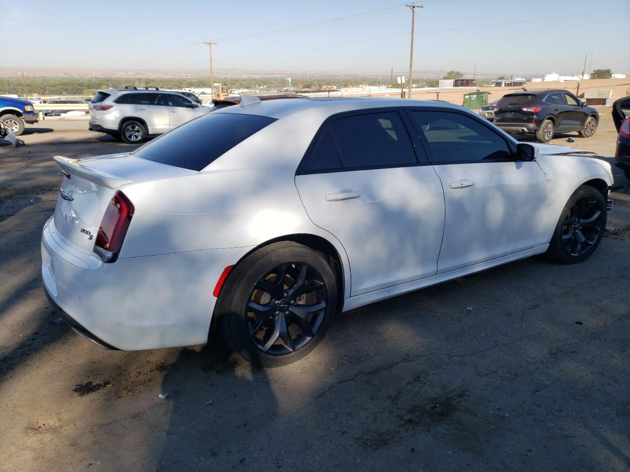 2022 CHRYSLER 300 S VIN:2C3CCABT0NH253053