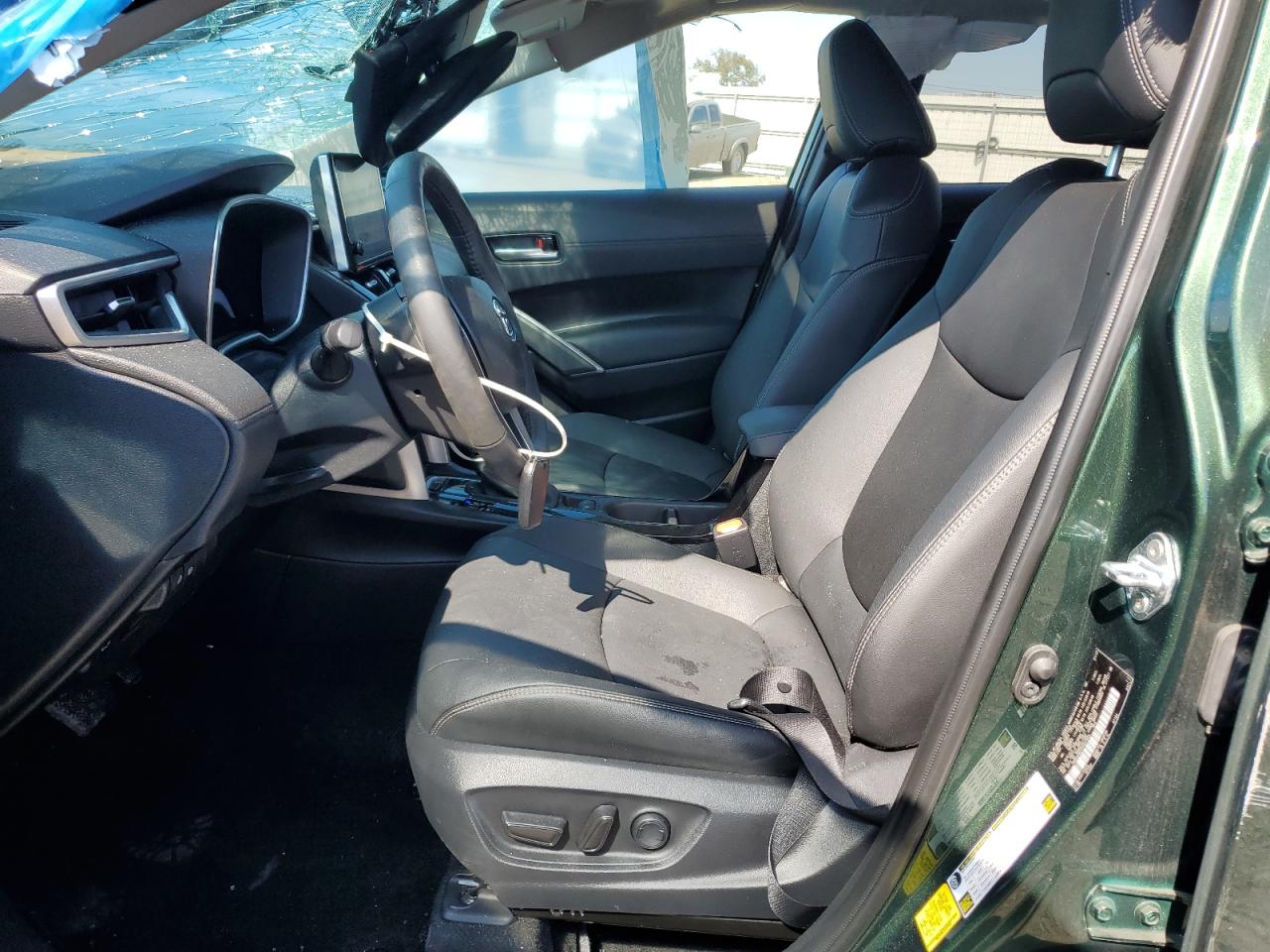 2023 TOYOTA COROLLA CROSS XLE VIN:7MUDAABG2PV047865