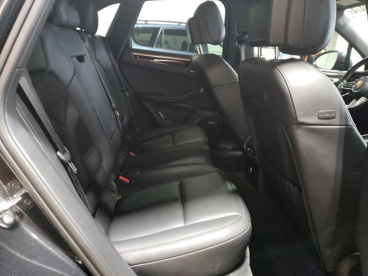 2022 PORSCHE MACAN  VIN:WP1AA2A57NLB10801