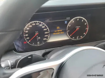 2018 Mercedes-Benz E 300 VIN: