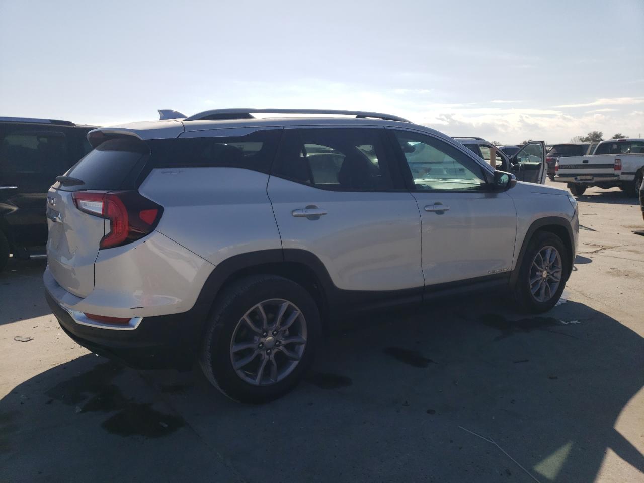 2022 GMC TERRAIN SLT VIN:3GKALPEV7NL105612