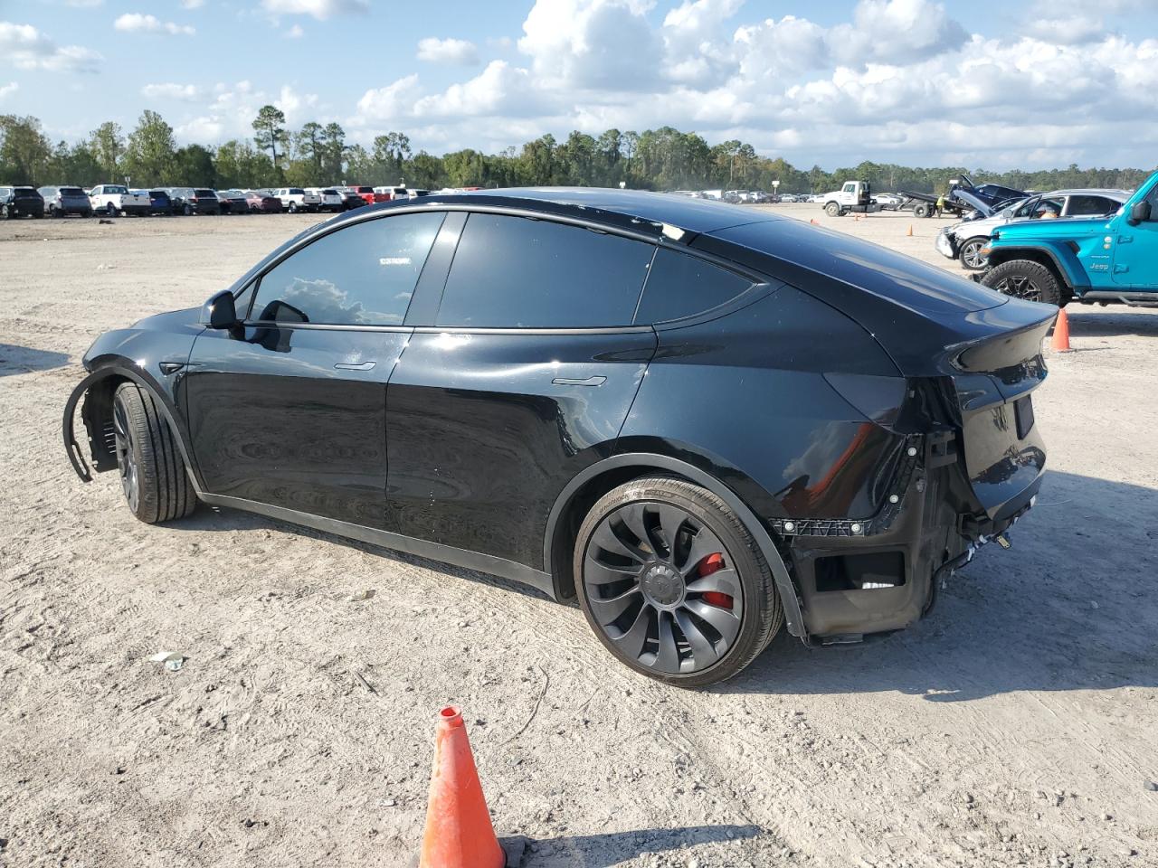 2022 TESLA MODEL Y  VIN:7SAYGDEF6NF465820