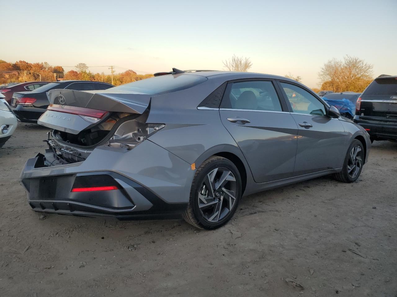 2024 HYUNDAI ELANTRA SEL VIN:KMHLS4DG0RU785529