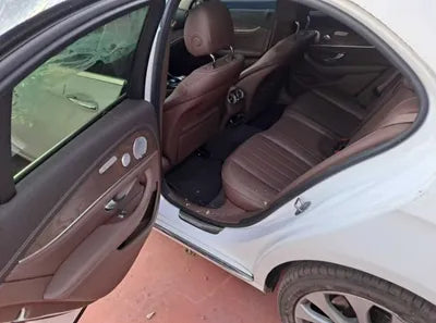 2018 Mercedes-Benz E 300 VIN: