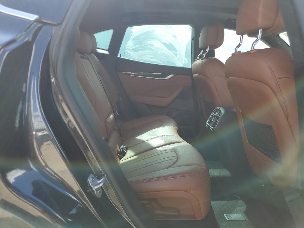 2022 MASERATI LEVANTE BASE VIN:ZN661XUA9NX384716