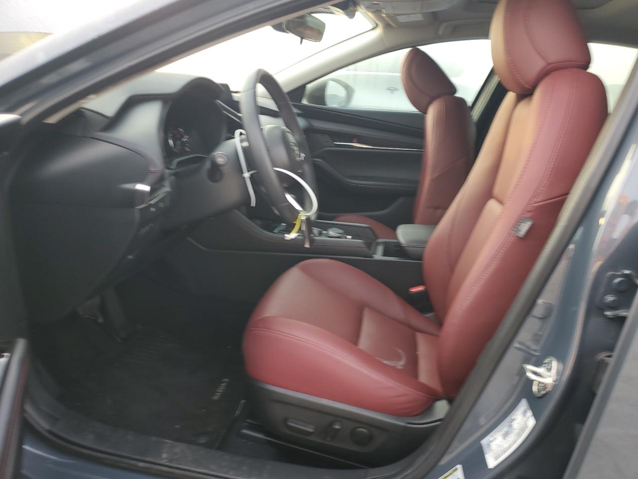 2024 MAZDA 3 PREFERRED VIN:3MZBPBCM5RM421427
