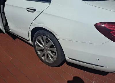 2016 Mercedes-Benz E 220 VIN: