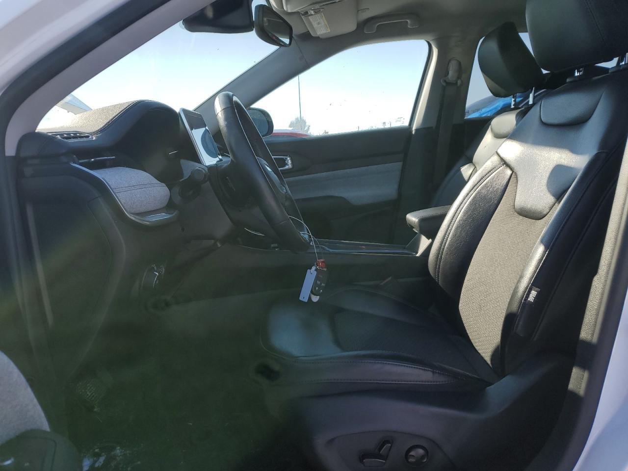 2022 JEEP COMPASS LATITUDE VIN:3C4NJDBB8NT154605