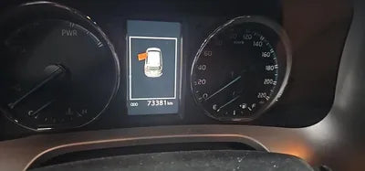 2018 Toyota RAV4 VIN:
