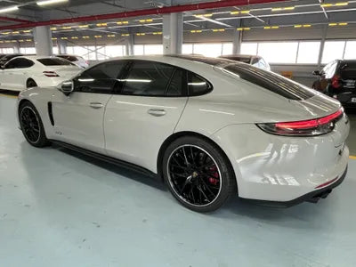 2022 Porsche Panamera VIN: