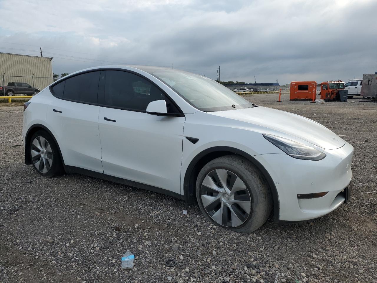 2022 TESLA MODEL Y  VIN:7SAYGAEE8NF508396