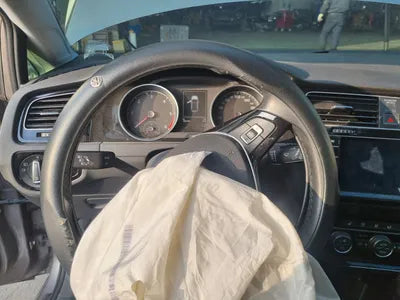 2016 Volkswagen Golf WVWZZZAUZGW166746 VIN:WVWZZZAUZGW166746