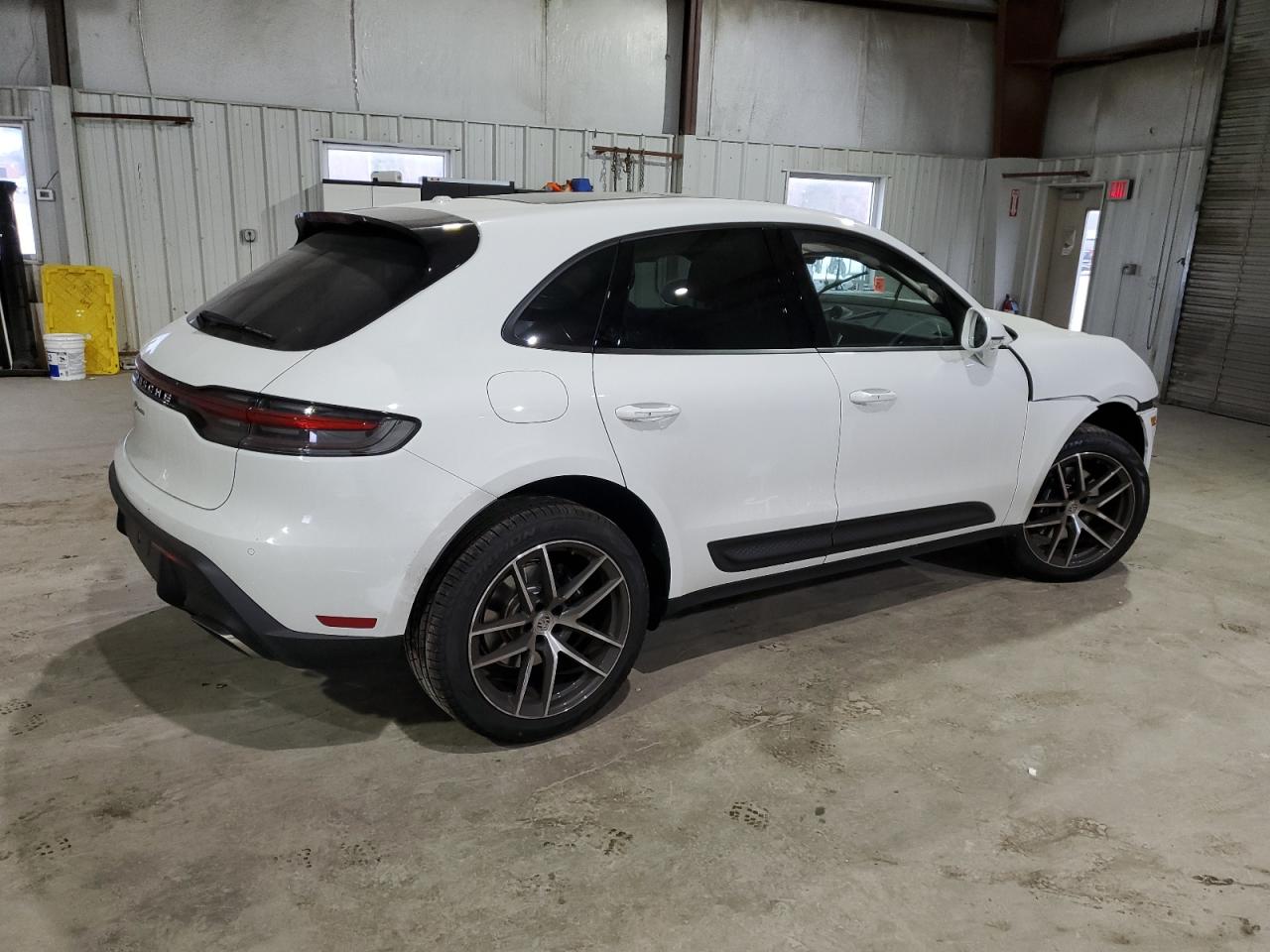 2024 PORSCHE MACAN BASE VIN:WP1AA2A55RLB10639