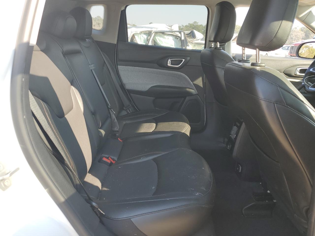 2022 JEEP COMPASS LATITUDE LUX VIN:3C4NJDFB8NT218846