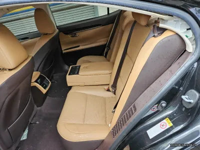 2018 Lexus ES 300 VIN: