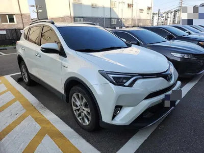 2016 Toyota RAV4 VIN: