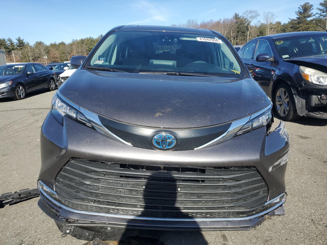 2023 TOYOTA SIENNA XLE VIN:5TDJSKFC6PS085526