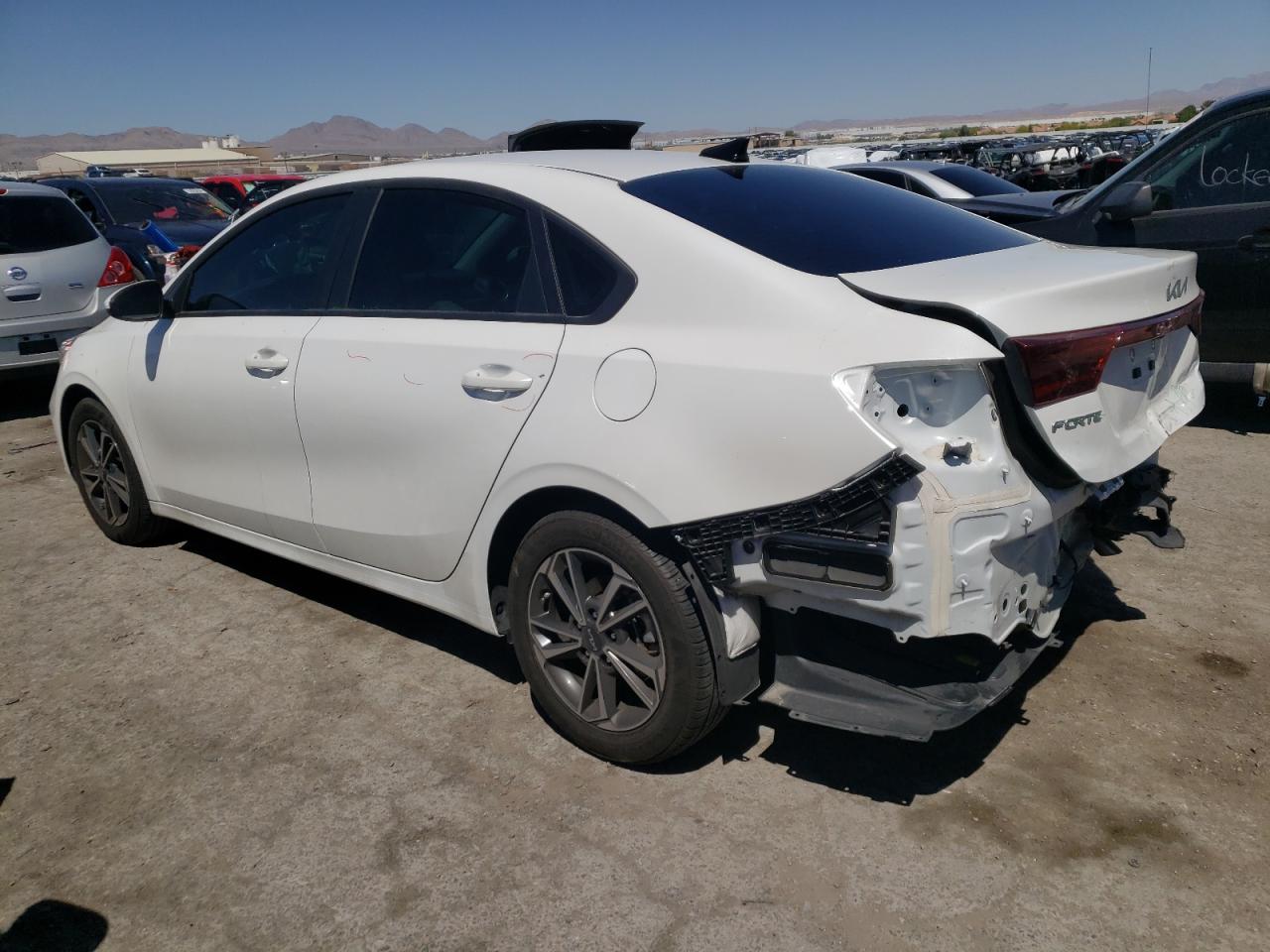 2022 KIA FORTE FE VIN:3KPF24AD2NE441706