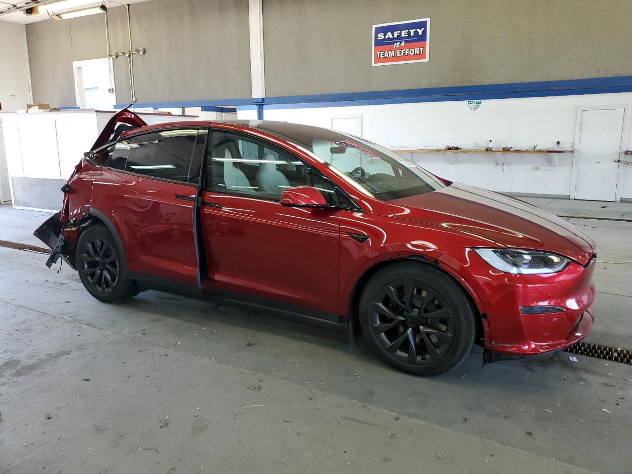 2024 TESLA MODEL X  VIN:7SAXCDE5XRF442190