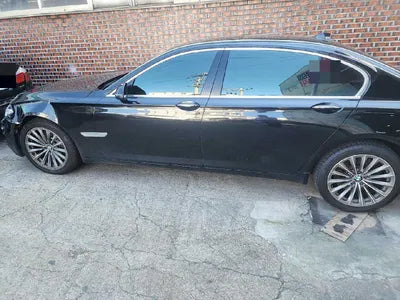 2015 BMW 750 VIN: