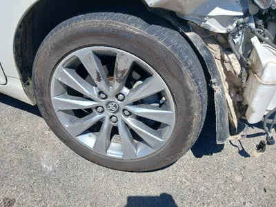 2016 Toyota Camry VIN: