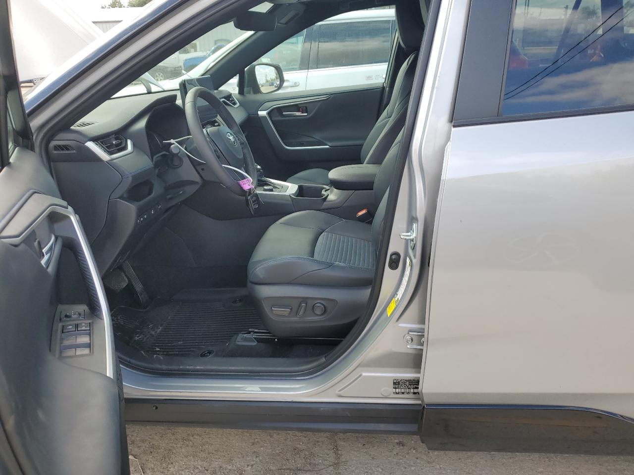 2023 TOYOTA RAV4 XSE VIN:2T3E6RFV0PW038636