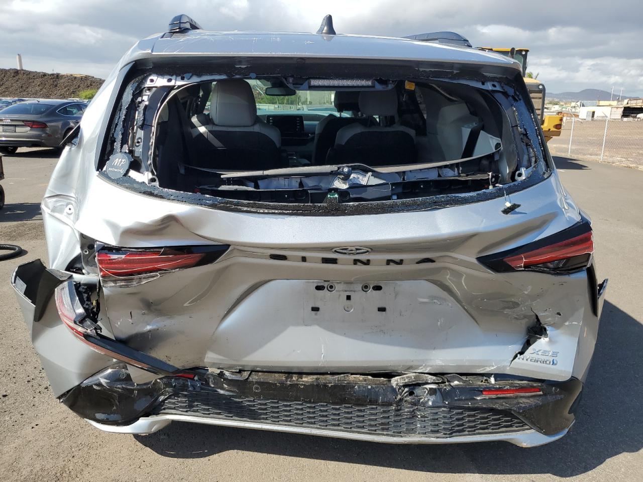 2022 TOYOTA SIENNA XSE VIN:5TDDRKEC3NS117999