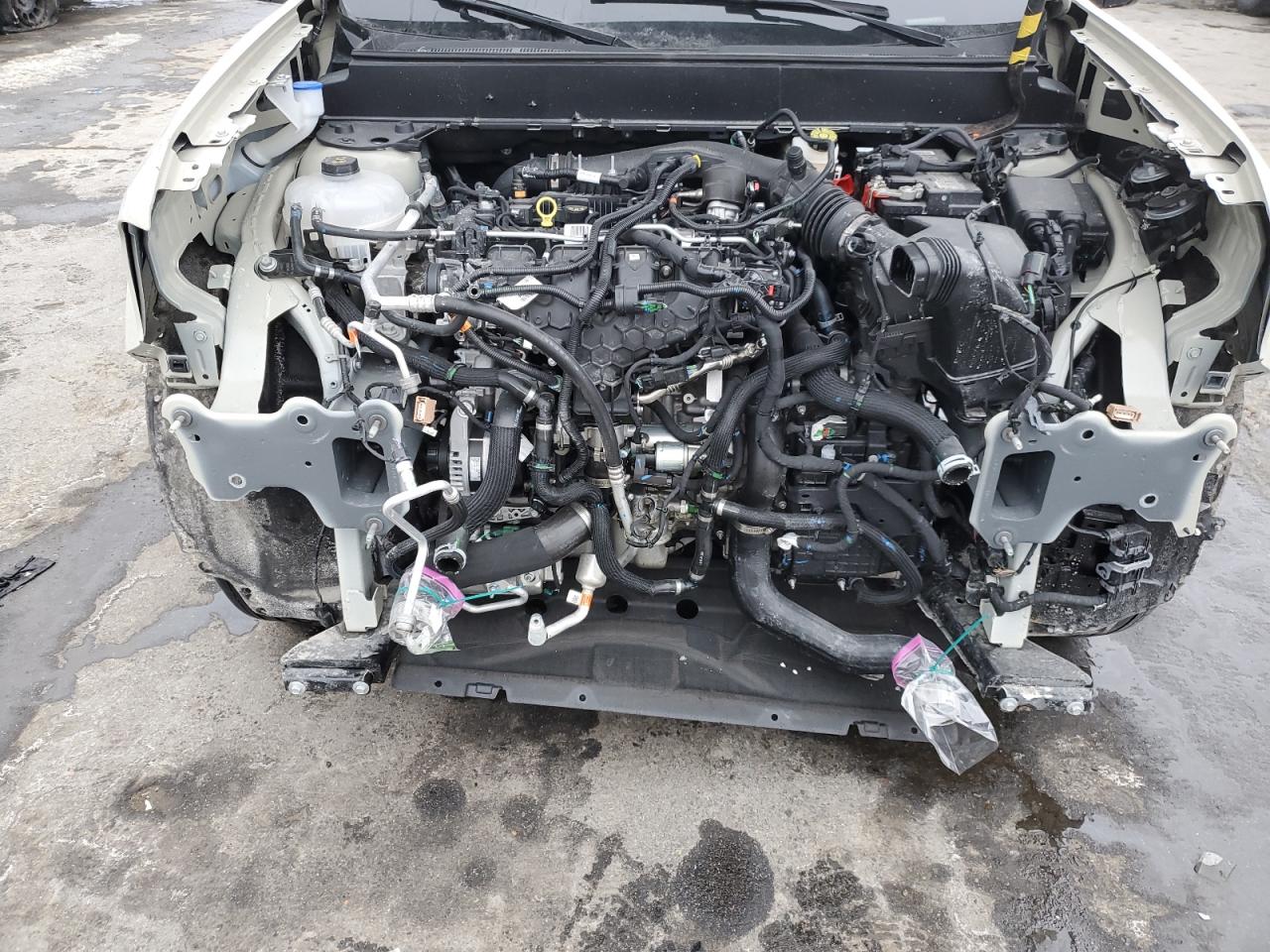 2024 FORD MAVERICK LARIAT VIN:3FTTW8S96RRB78238