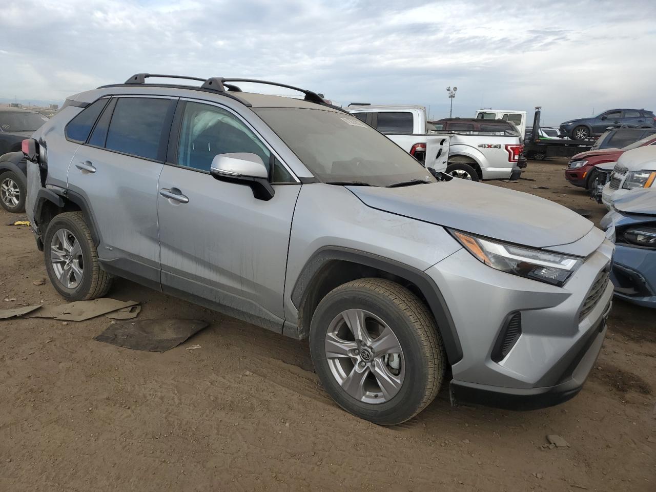 2022 TOYOTA RAV4 XLE VIN:2T3RWRFVXNW141268