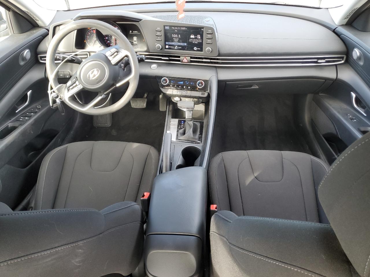 2022 HYUNDAI ELANTRA SEL VIN:5NPLM4AG3NH077010