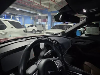 2016 Jaguar F-Pace VIN: