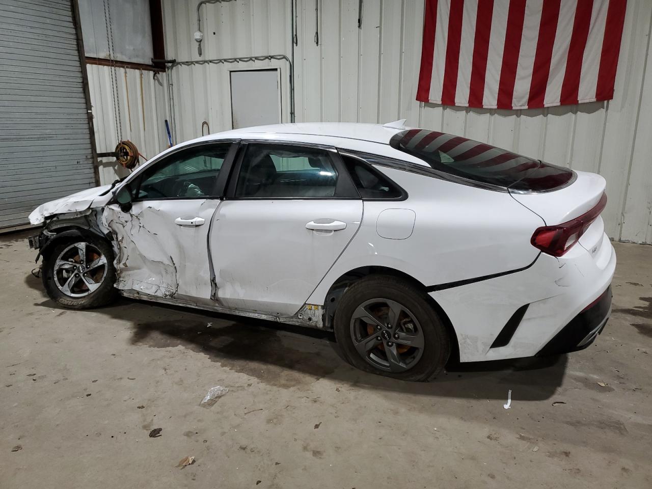 2022 KIA K5 LXS VIN:5XXG14J29NG161584