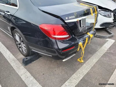 2017 Mercedes-Benz E 300 WDDZF4JB7JA323282 VIN:WDDZF4JB7JA323282